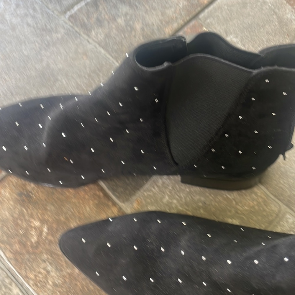 Boots - Picture 2 of 8